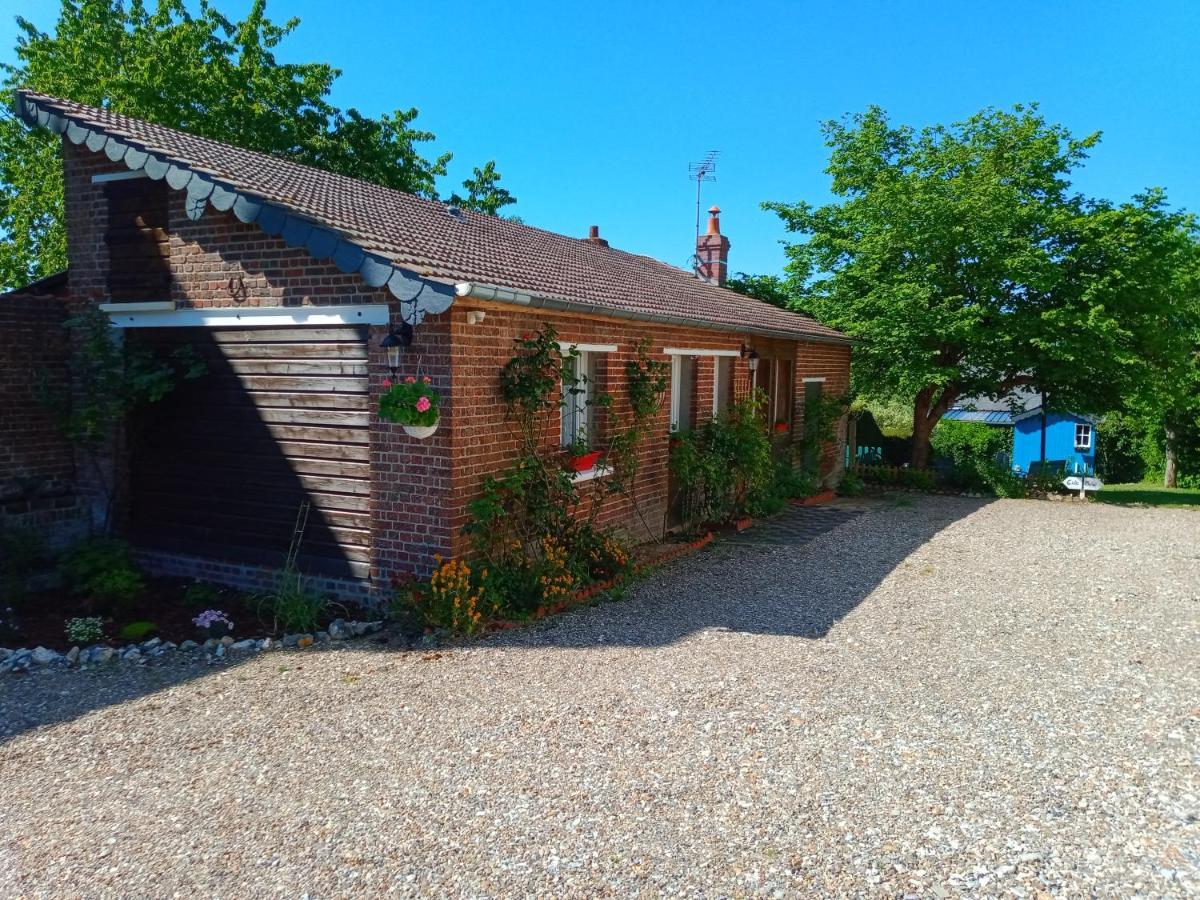 Le Paris Londres Bed and Breakfast Mesnieres-en-Bray Buitenkant foto
